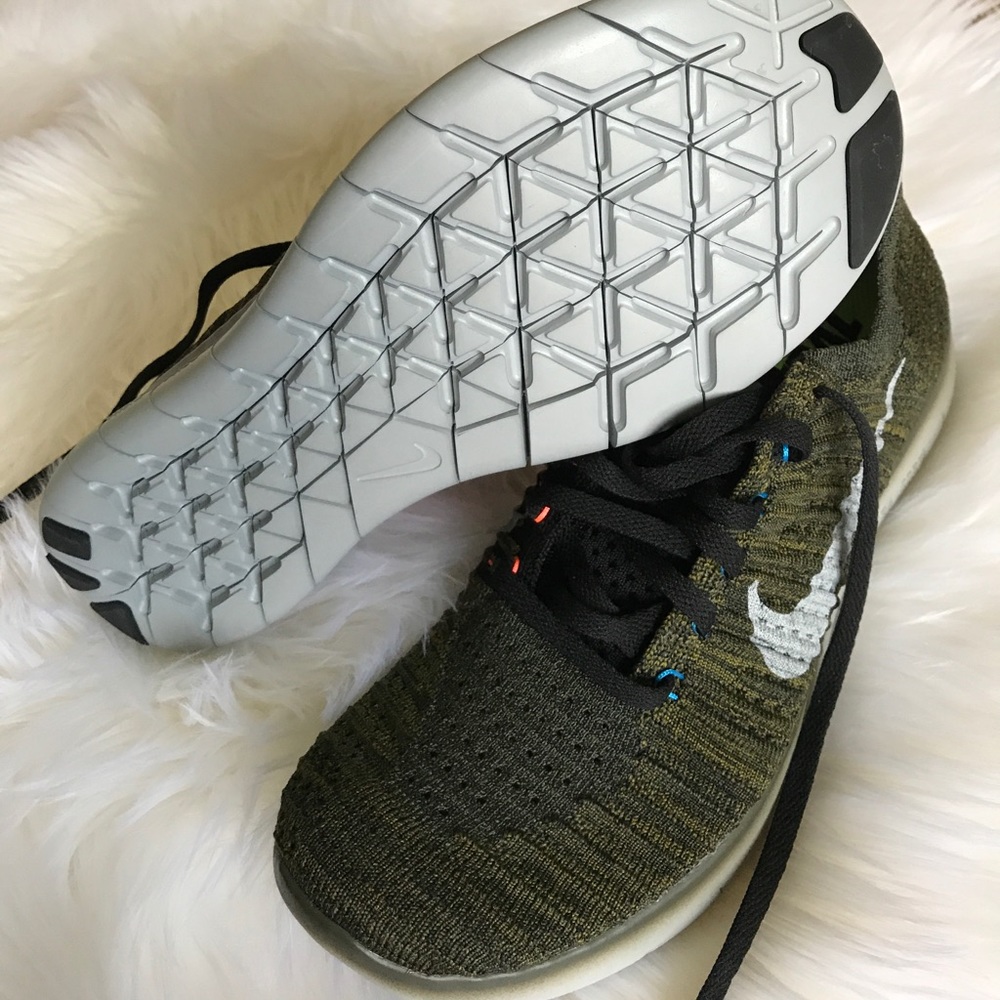 Nike Free RN Flyknit - Picture 7 of 8