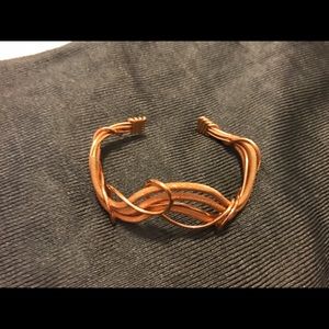 Rose gold modern bangle
