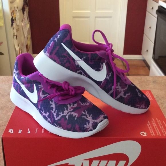 New women's Nike Tanjun print running shoes - Picture 4 of 6