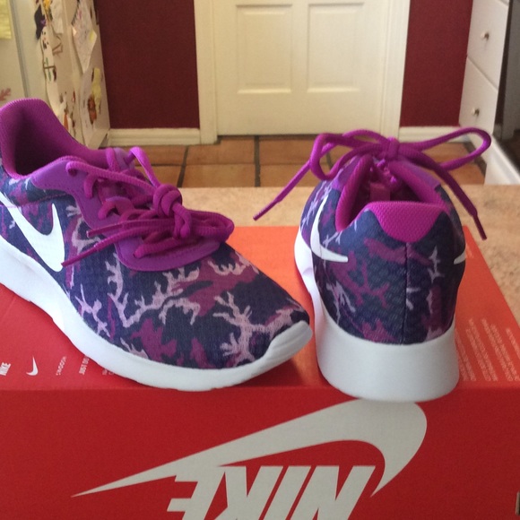 New women's Nike Tanjun print running shoes - Picture 5 of 6