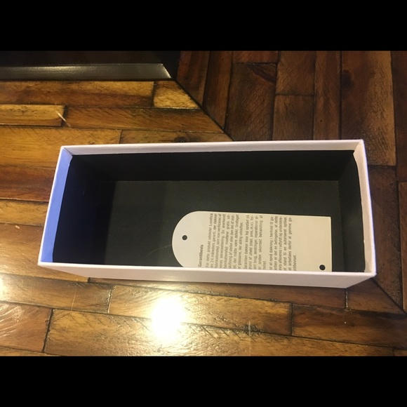 Chanel Box - Picture 2 of 2