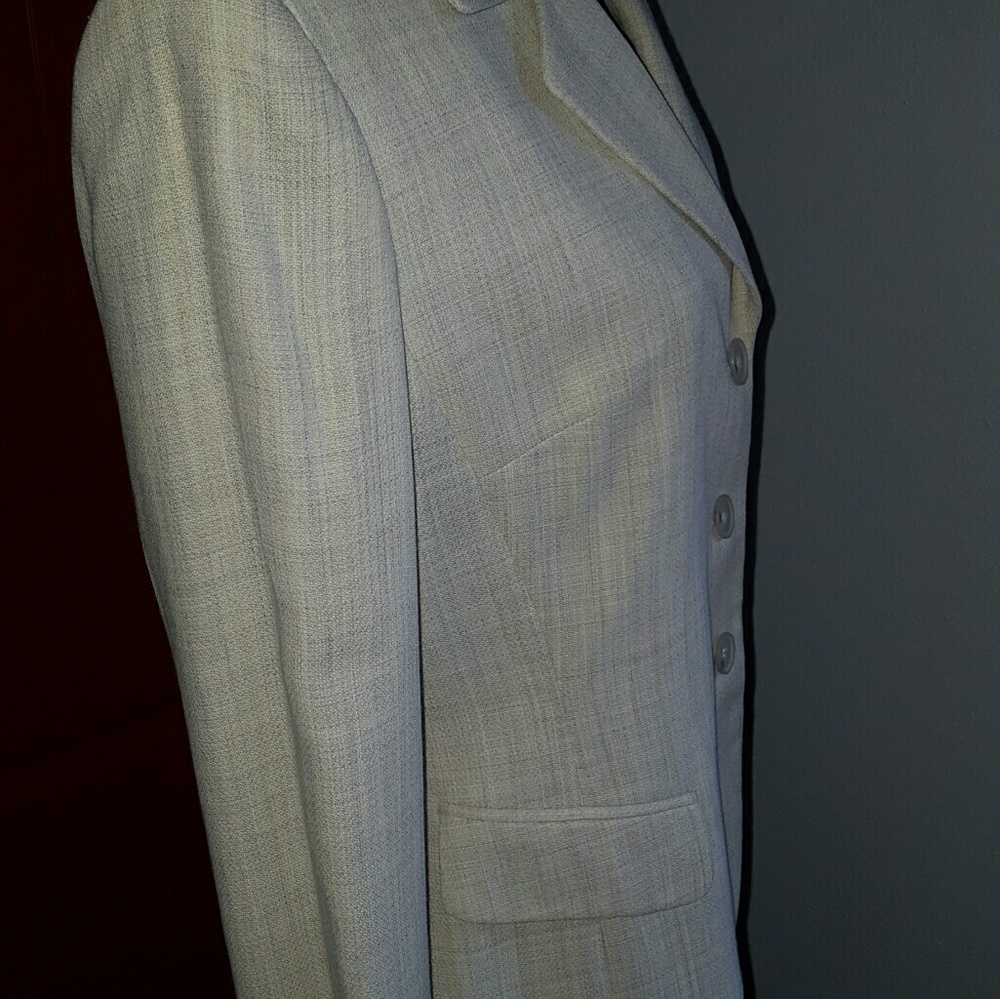 Jacket - Picture 3 of 4
