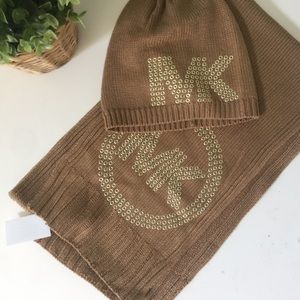 Michael Kors Scarf & Hat