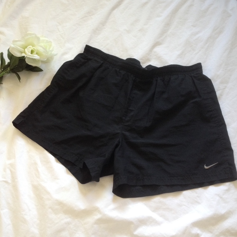 Nike shorts ✨