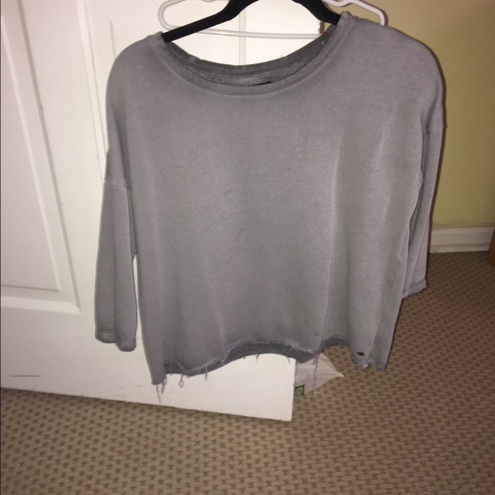 American Eagle grey distressed sweater