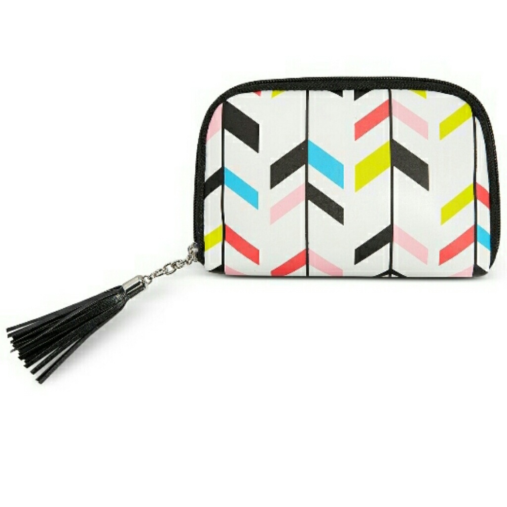 Macy's Cosmetic Pouch - Picture 2 of 6