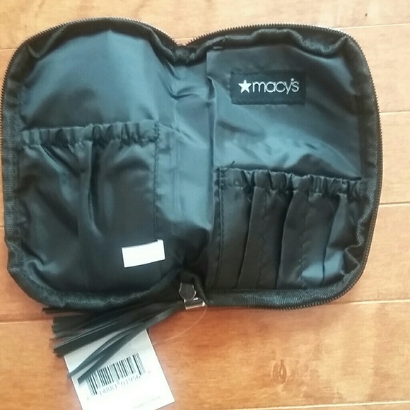 Macy's Cosmetic Pouch - Picture 6 of 6