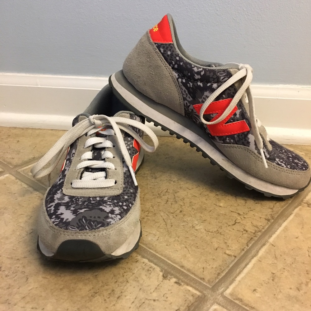 EUC New Balance WL501 shoes