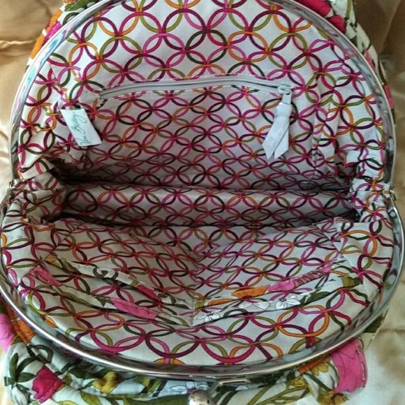 Vera Bradley Tote - Picture 4 of 6