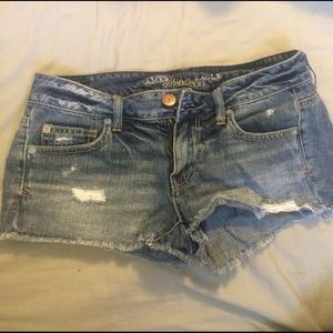 American eagle distressed denim shorts