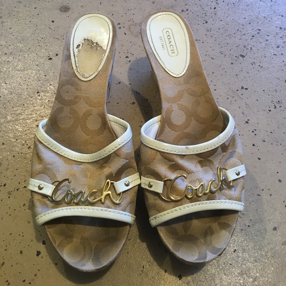 Sandals - Picture 1 of 2