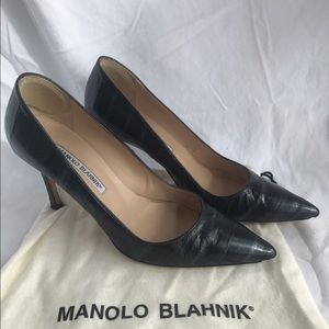 Manolo Blahnik eelskin pumps - size 39