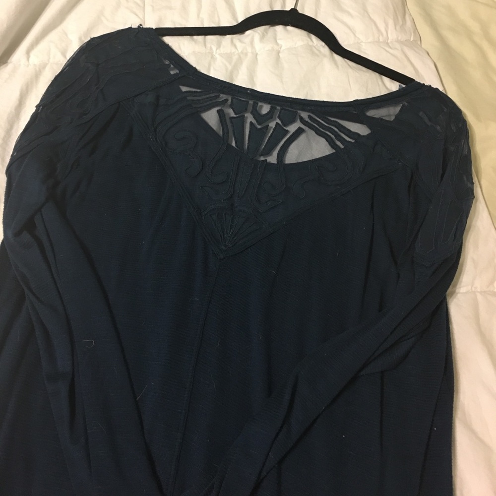 FREE PEOPLE- light weight long sleeve