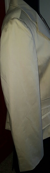 Jacket - Picture 3 of 4