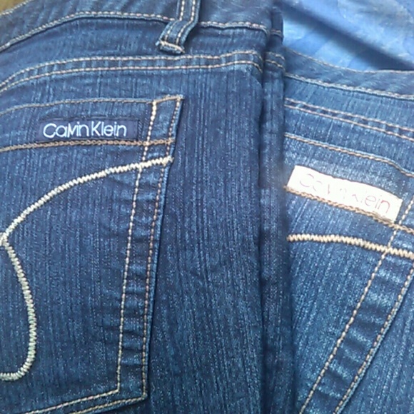 Calvin Klein Jeans - Picture 2 of 3
