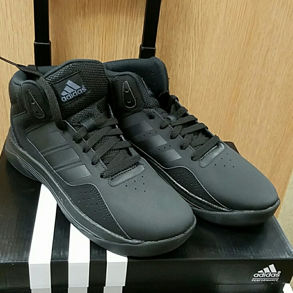 Adidas tennis shoes