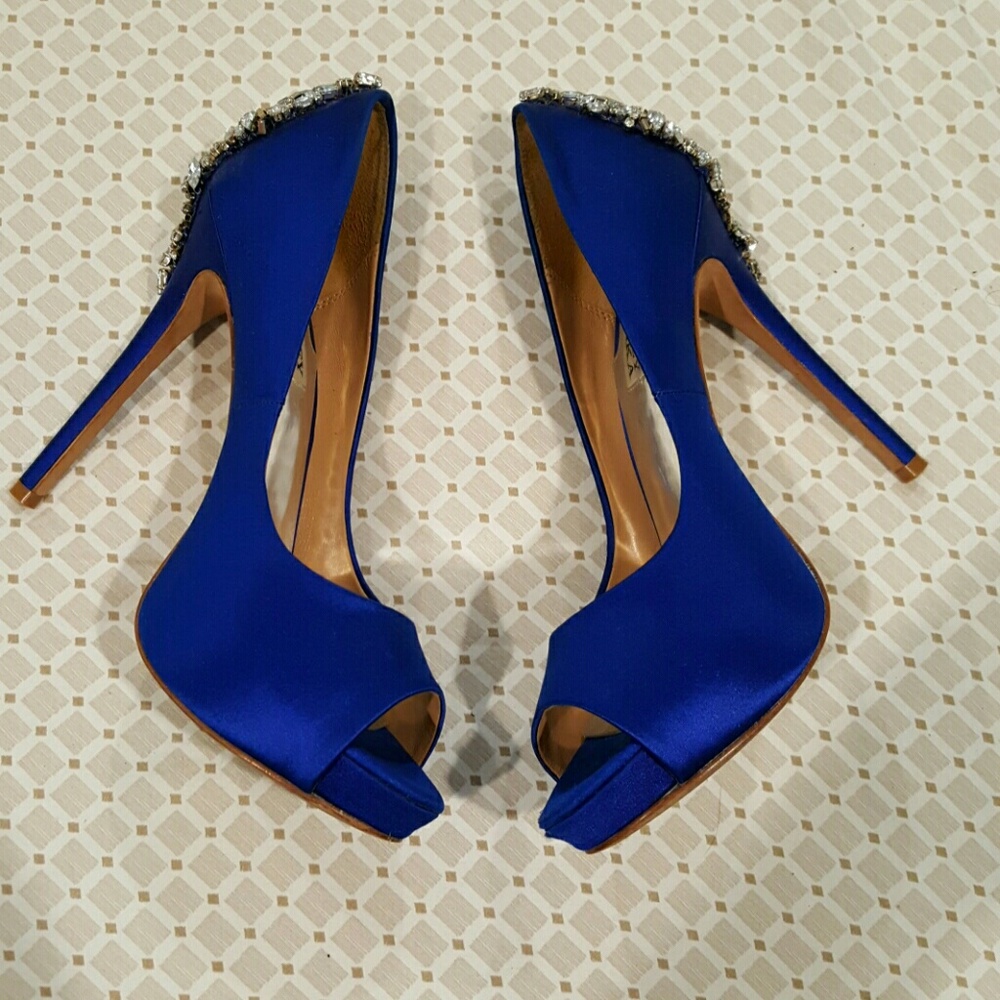 Blue Badgley Mischka Shoes like new!!!!!