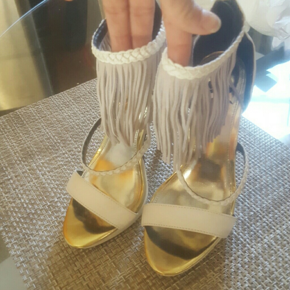 White fringe cute sandals