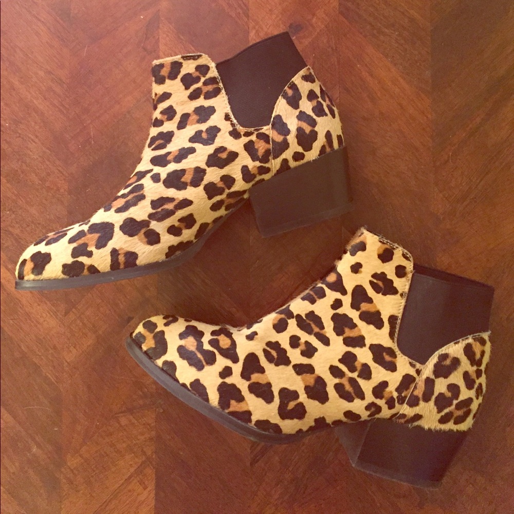 🔥FLASH SALE $20🔥BEAUTIFUL BOOTIES