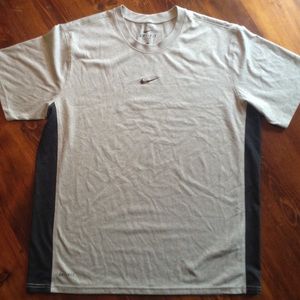 Nike Dri-Fit Men's Athletic Shirt size Large.