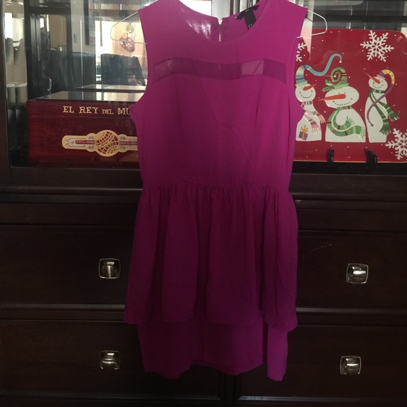 H&M Dresses & Skirts - Magenta dress