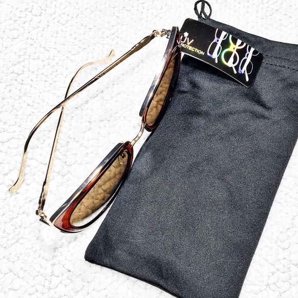 🎉HP🎉 Amber Cat Eye Sunnies Mirrored Lens - Picture 3 of 3