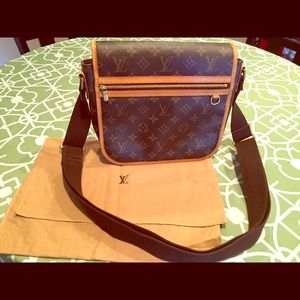 Louis Vuitton Crossbody messenger bag