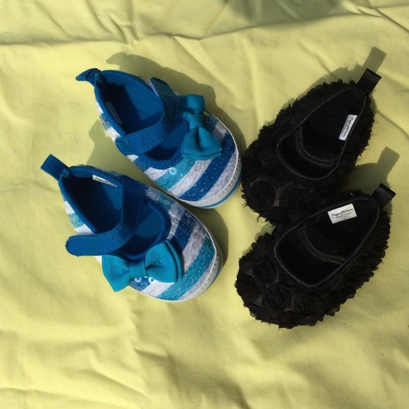 stepping stones Other - Baby shoe bundle of 2 pair turquoise and blk NWOT