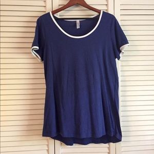 LuLaRoe Classic T