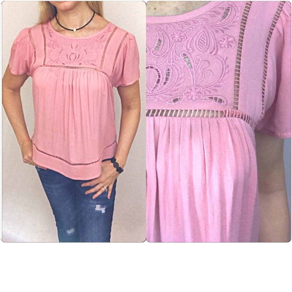 🔵CLEARANCE🔵Chic Crochet Blouse Top Medium - Picture 8 of 8