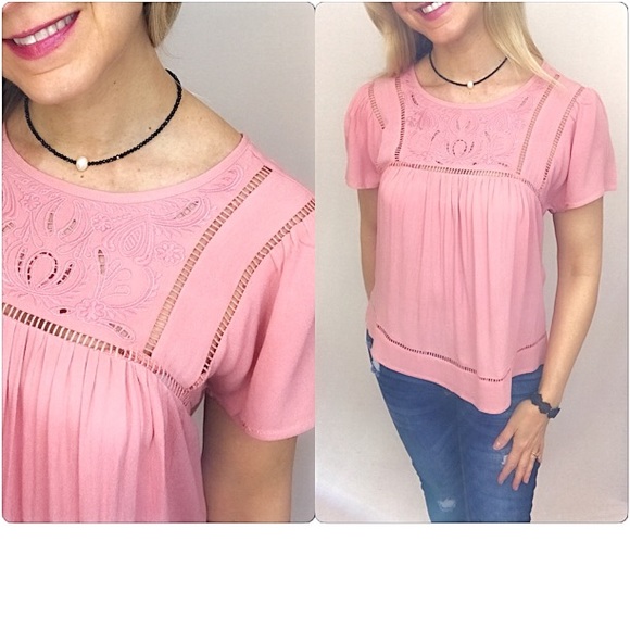 🔵CLEARANCE🔵Chic Crochet Blouse Top Medium - Picture 2 of 8