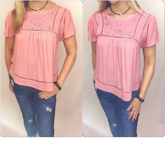 🔵CLEARANCE🔵Chic Crochet Blouse Top Medium - Picture 4 of 8