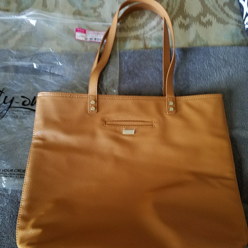 Thirty-One Around the Town Tote