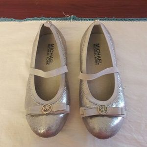 Michael Kors girls silver ballet flats