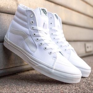 White Sk8-Hi High top Vans