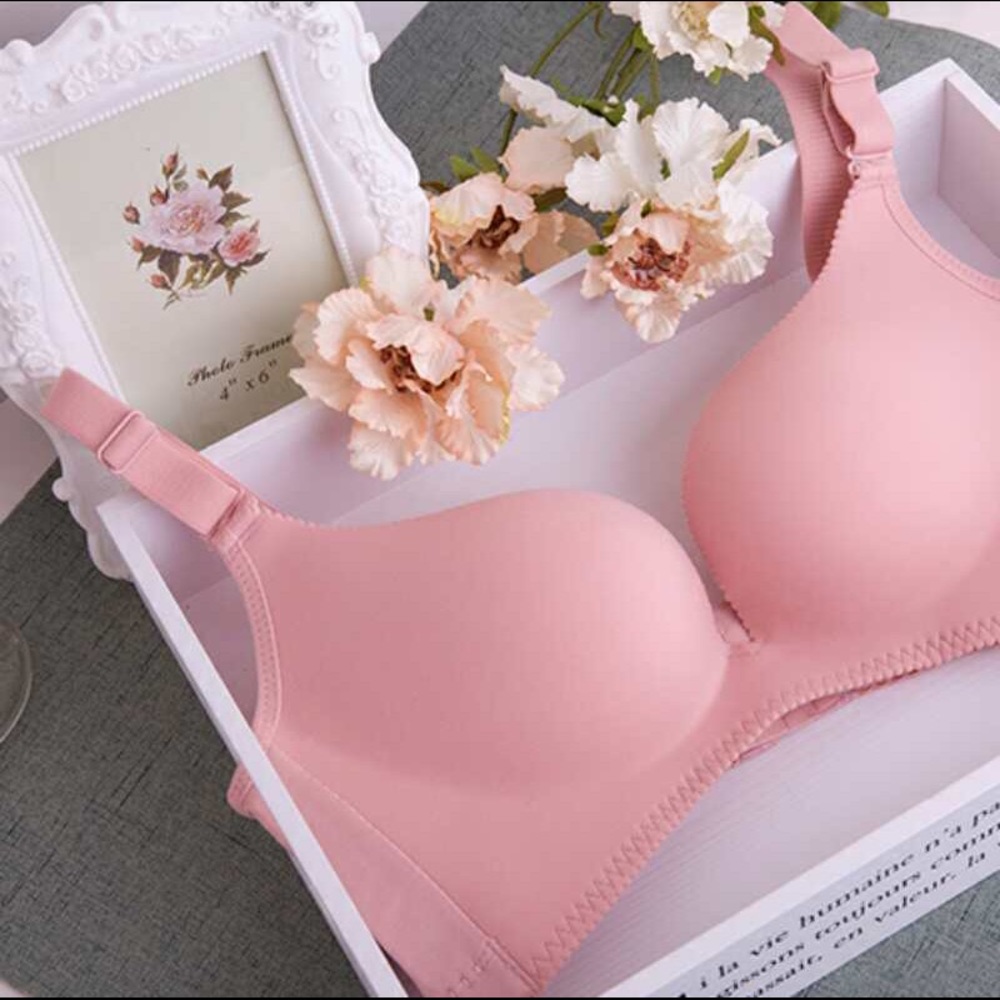 Bras - Picture 2 of 5