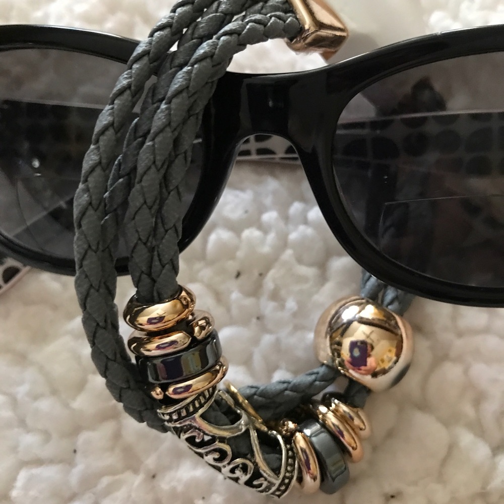 Cute Bracelet 8" NWT