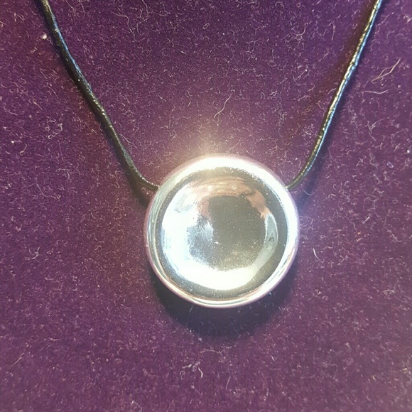 🆕 Robert Lee Morris Silver circleart charm w/box - Picture 3 of 6