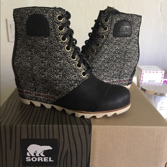 ❗️PRICE DROP❗️🌟Sorel 1964 Premium Wedge Bootie🌟 - Picture 2 of 4