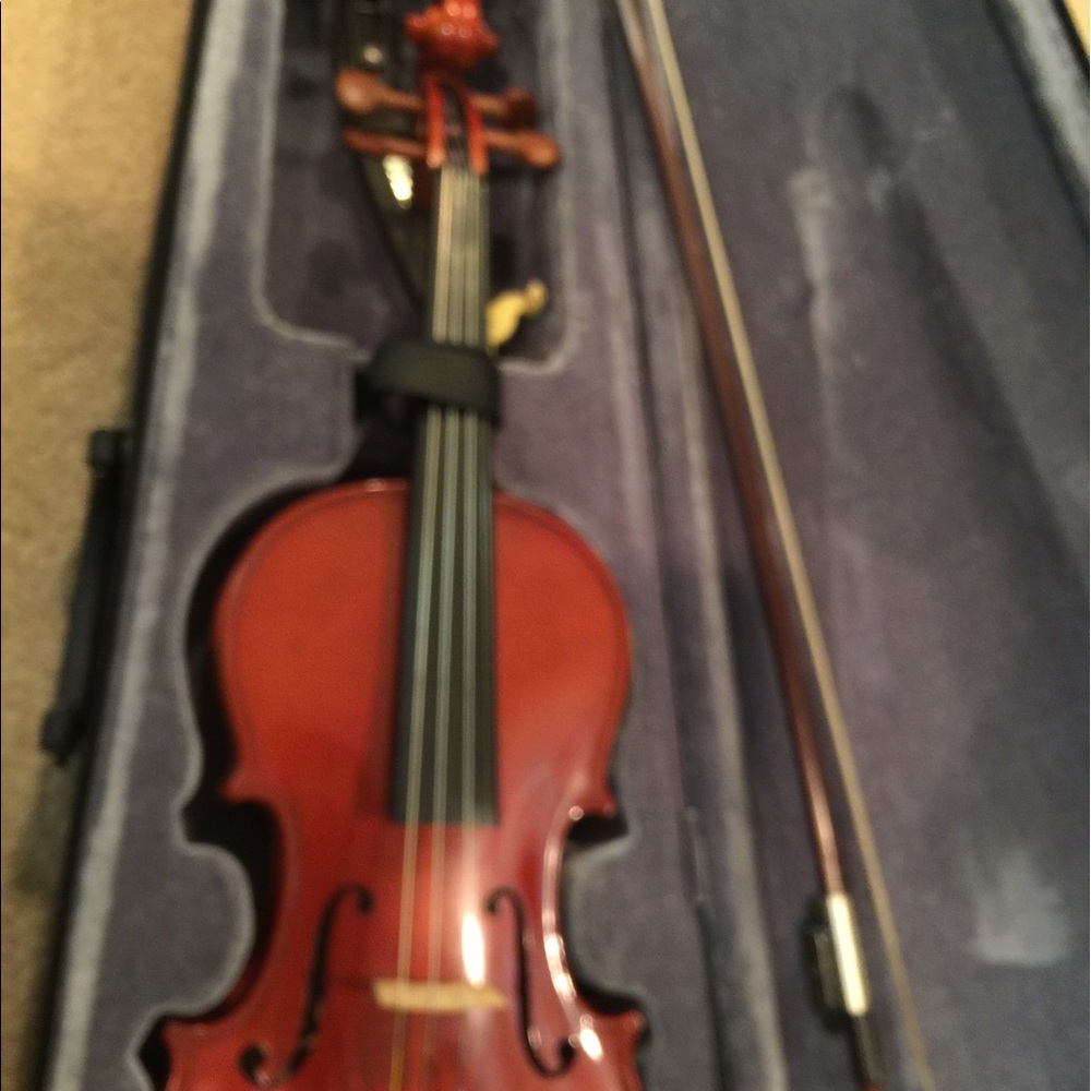 Violin - Picture 2 of 3