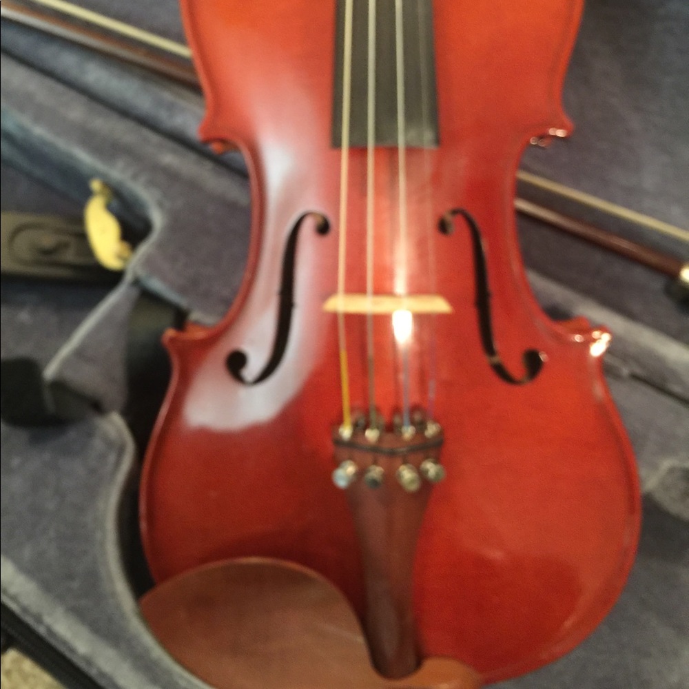 Violin - Picture 3 of 3