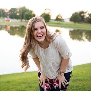 Meet your Posher, Angela