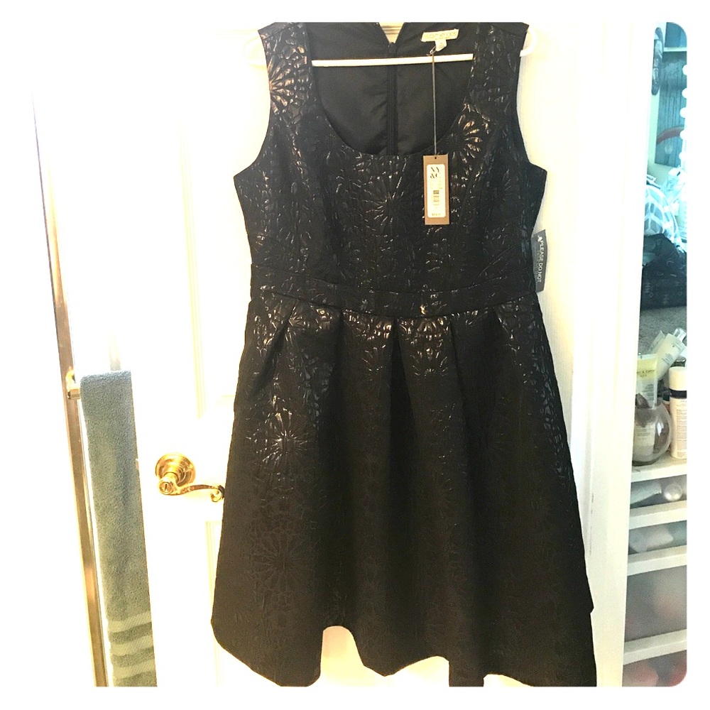 Eva Mendes fit n flare sleeveless dress