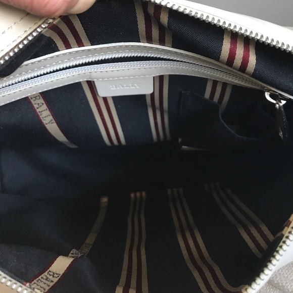 Bally Calf Leather Shoulder Bag - Picture 6 of 7