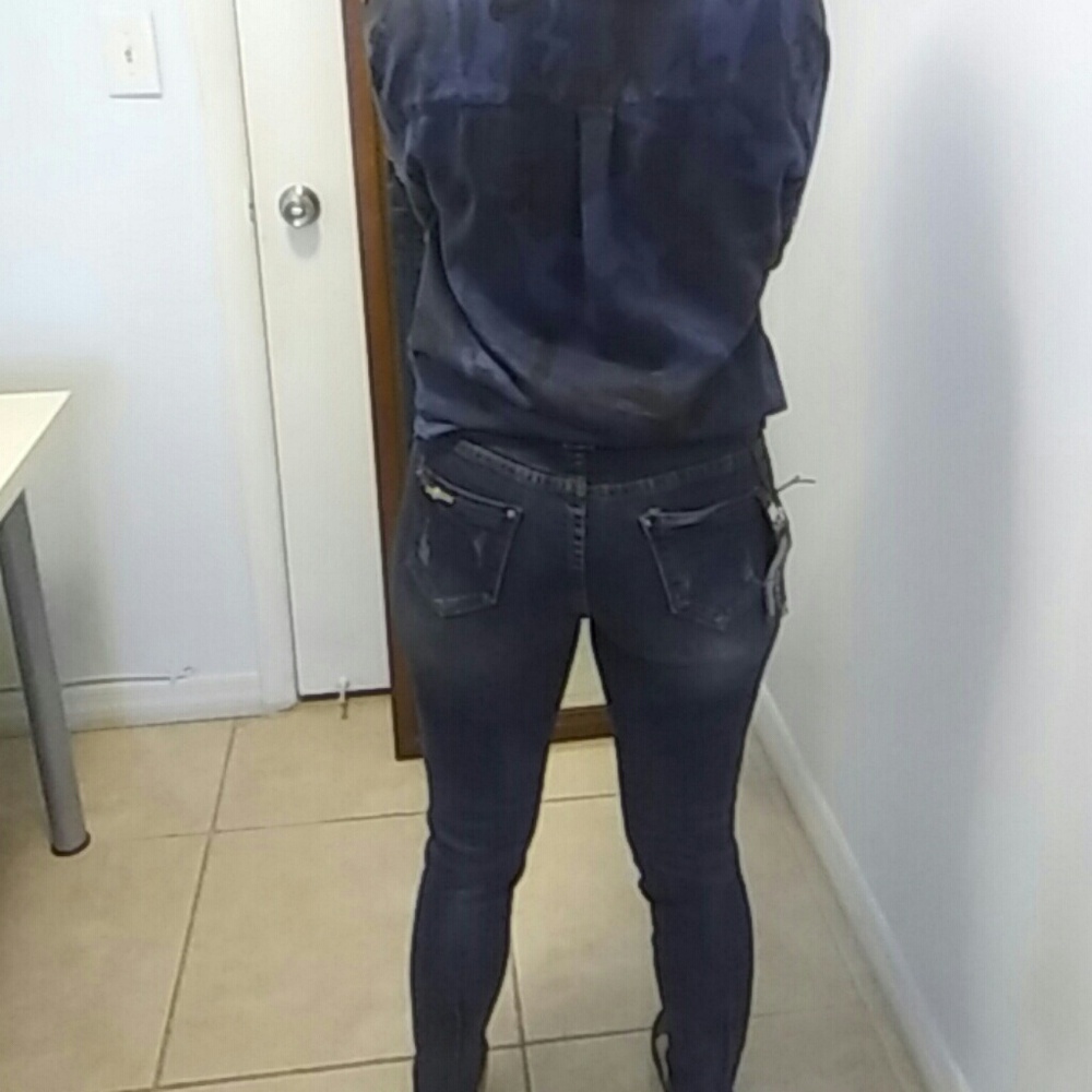 Jean - Picture 2 of 4