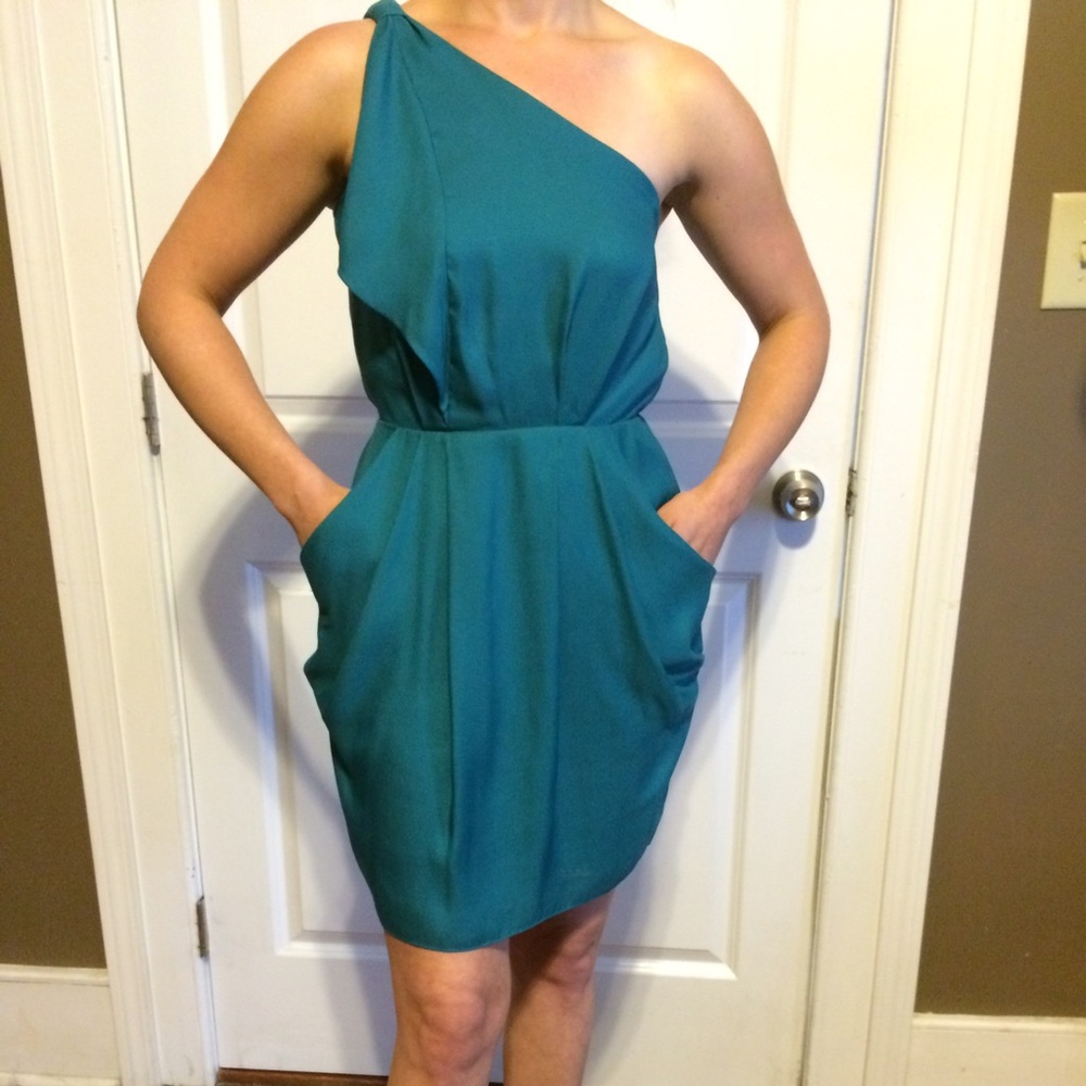 BCBG one shoulder cocktail dress w/pockets