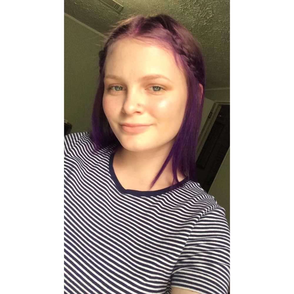 Meet your Posher, Laura