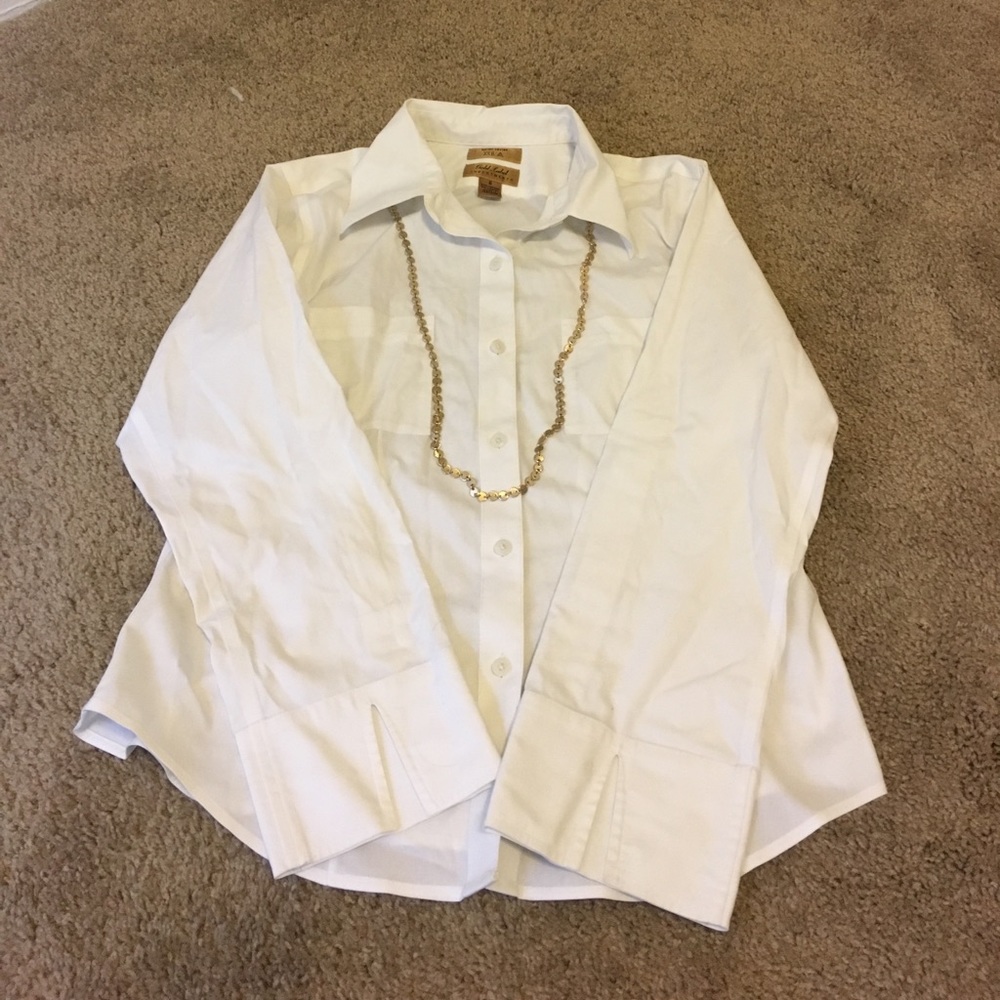 Gold Label Investments button up