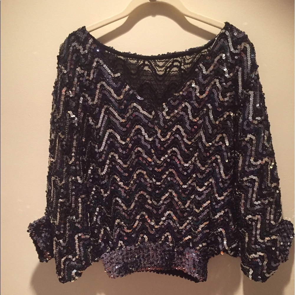 NEW, V-neck Black & Silver Sequined Knit top