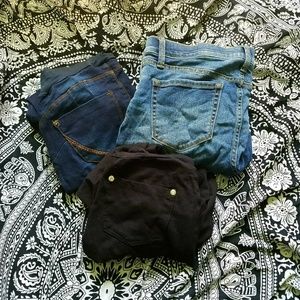 3 pairs of maternity jeans